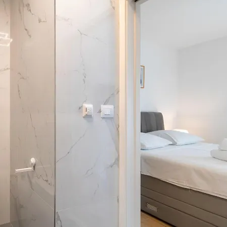 Golden Luxury Apartman