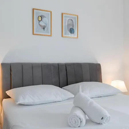 Golden Luxury Apartment Split
